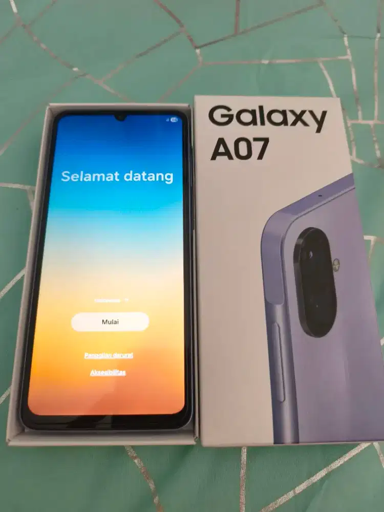 Jual Samsung Galaxy A07 4GB / 64GB Warna Violet Garansi Resmi SEIN