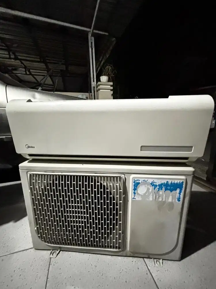 AC SECOND KOTA MEDAN