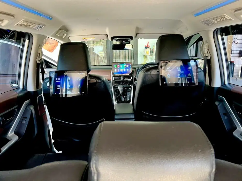 Jual Cepat Innova Zenix 2.0 V 2023 AT Bensin Low KM