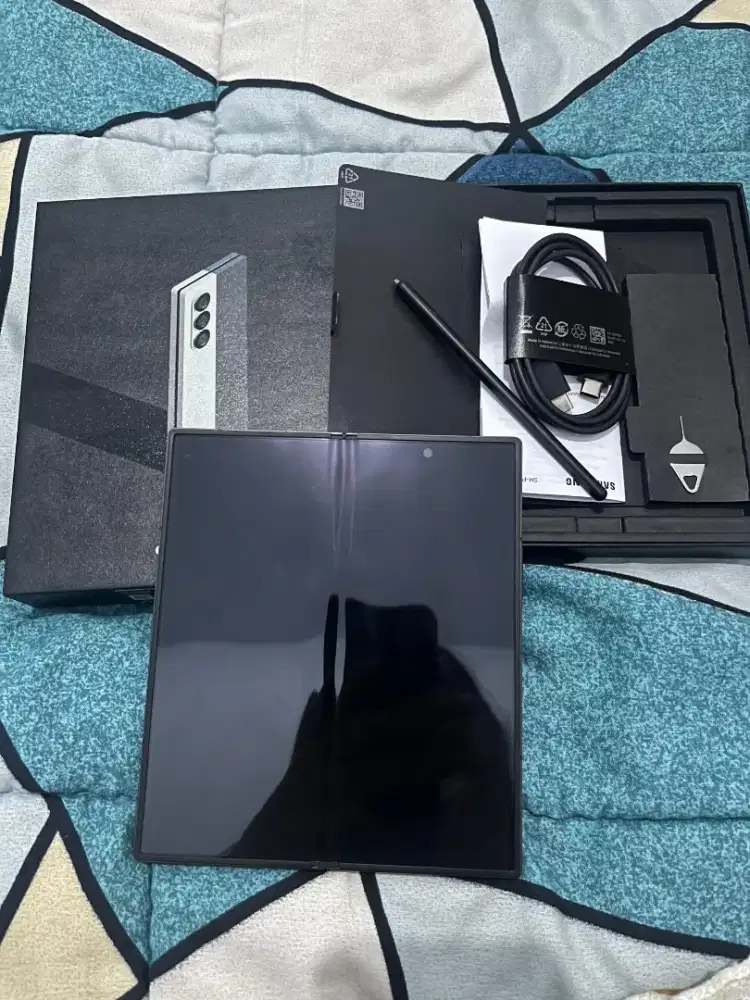 Samsung zfold 6 bekas sperti baru