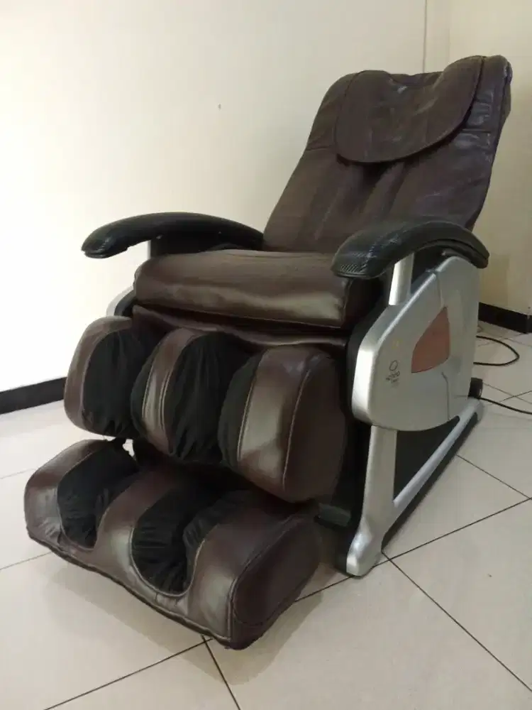 Kursi pijat Advance I-chiro elegant