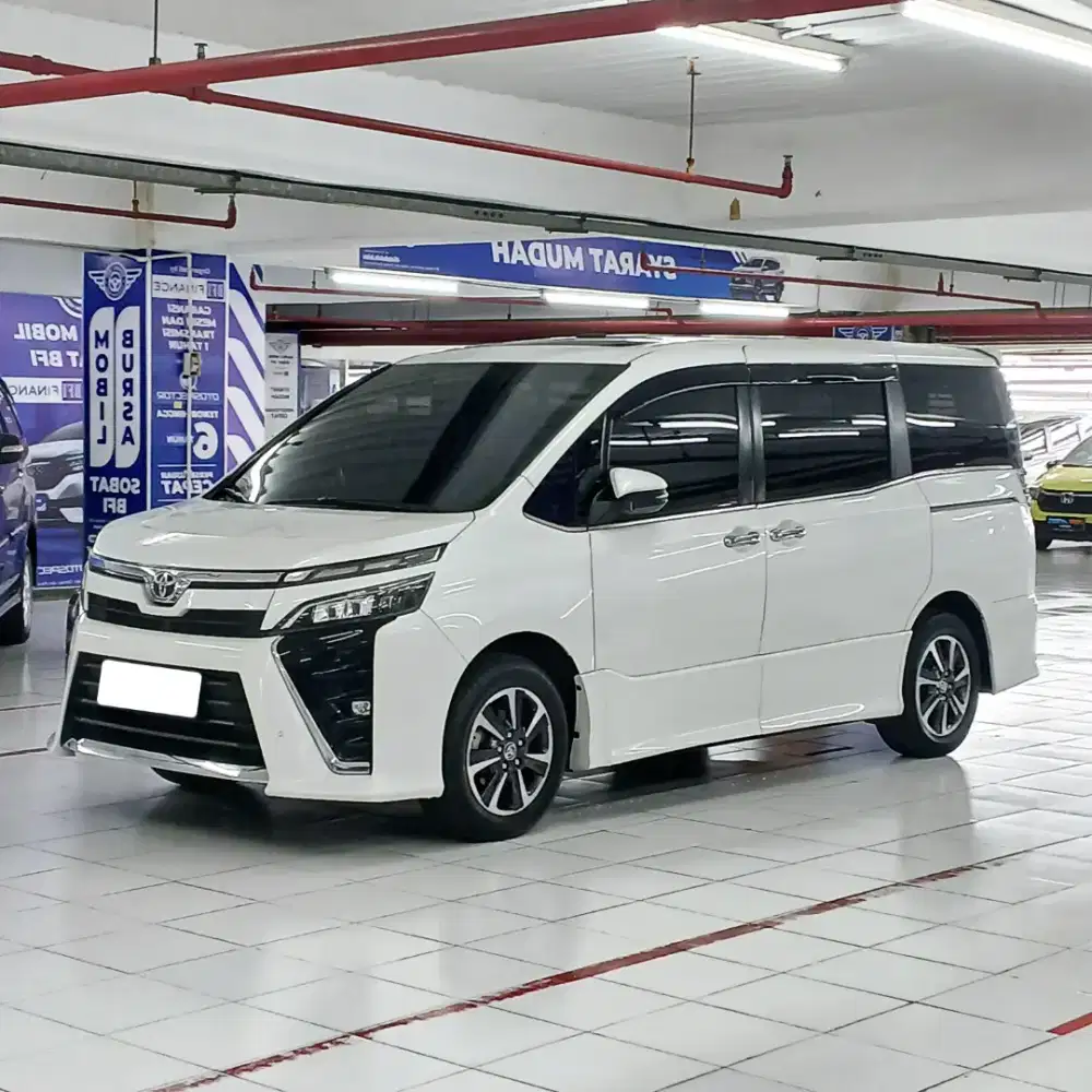 Toyota Voxy A/T 2020