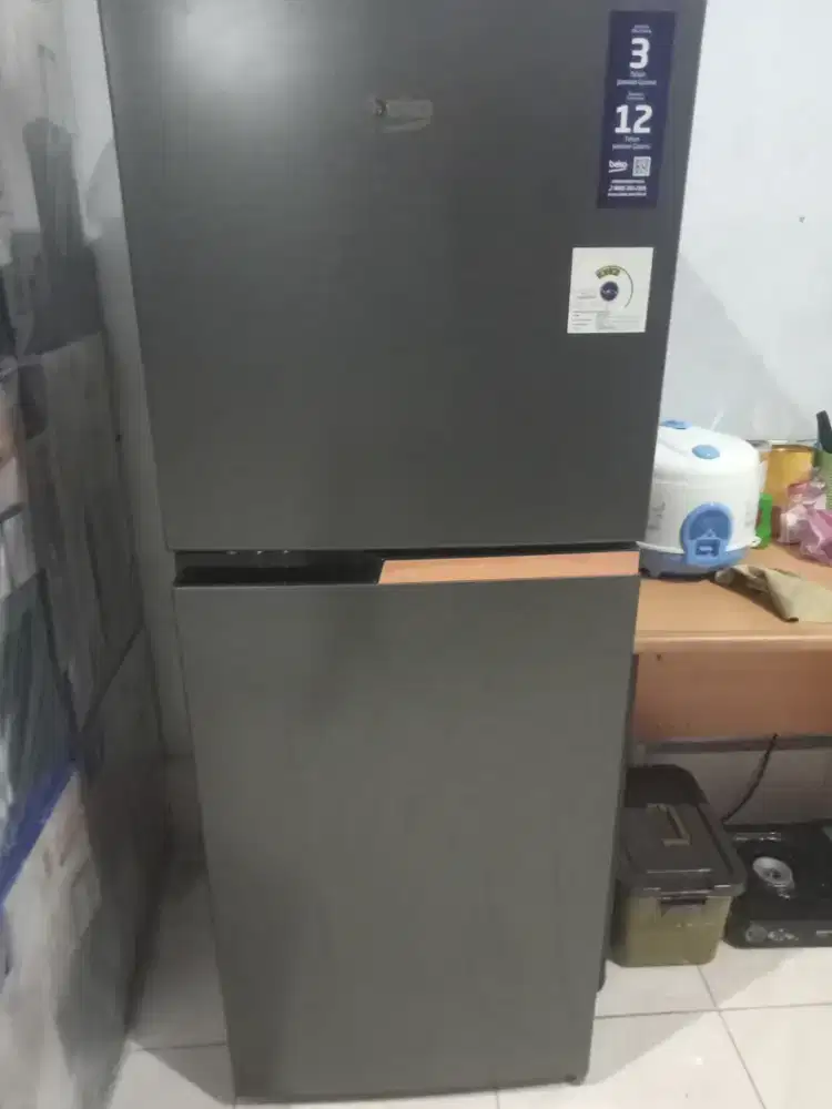 Kulkas 2 Pintu Merek Beko