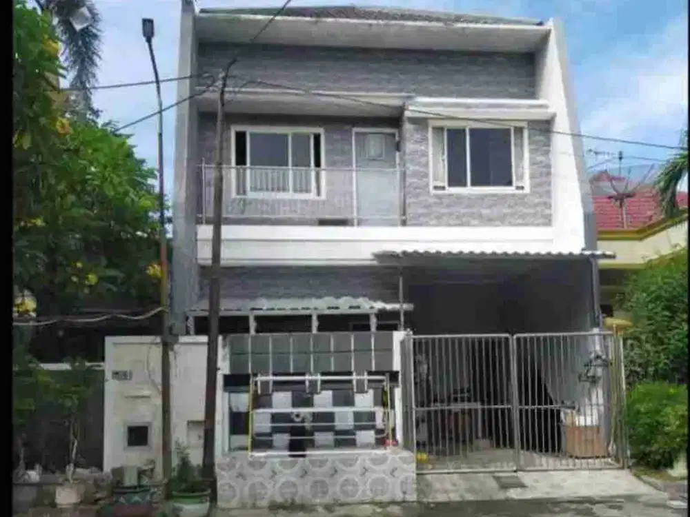 Dijual Rumah Pantai Mentari 1,5 Lantai
