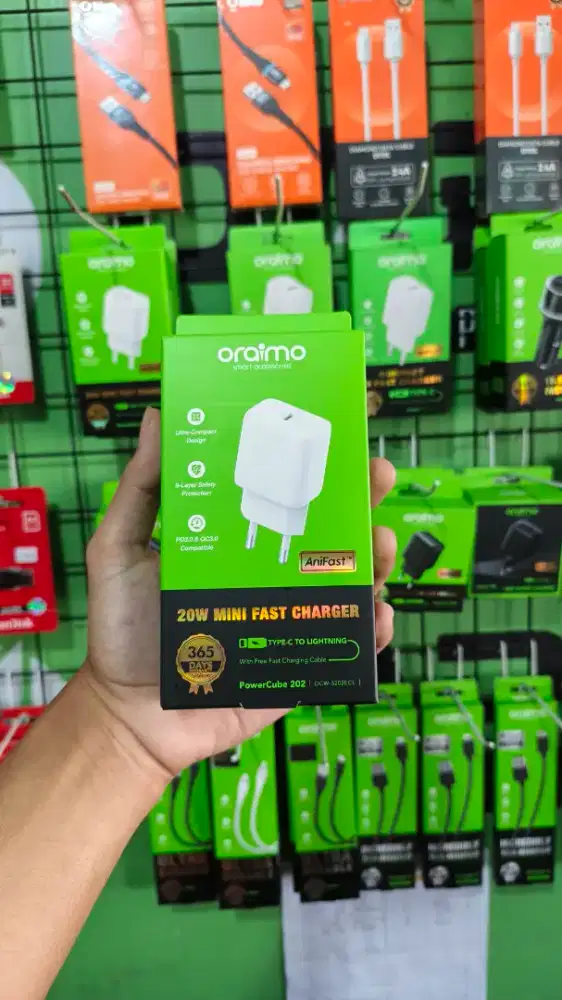TRAVEL CHARGER 20W ORAIMO OCW-5202ECL