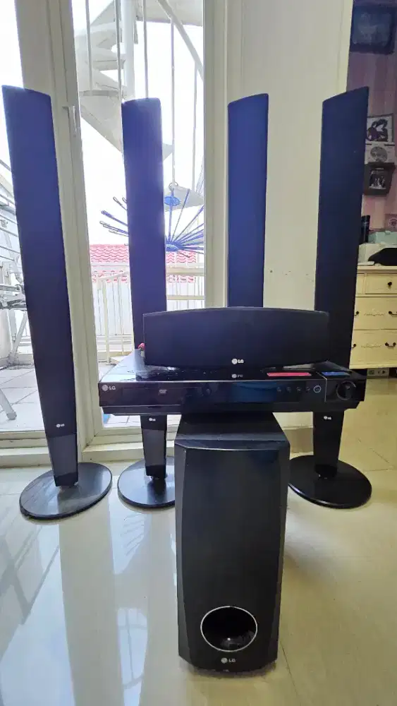 Dijual home teather merk LG