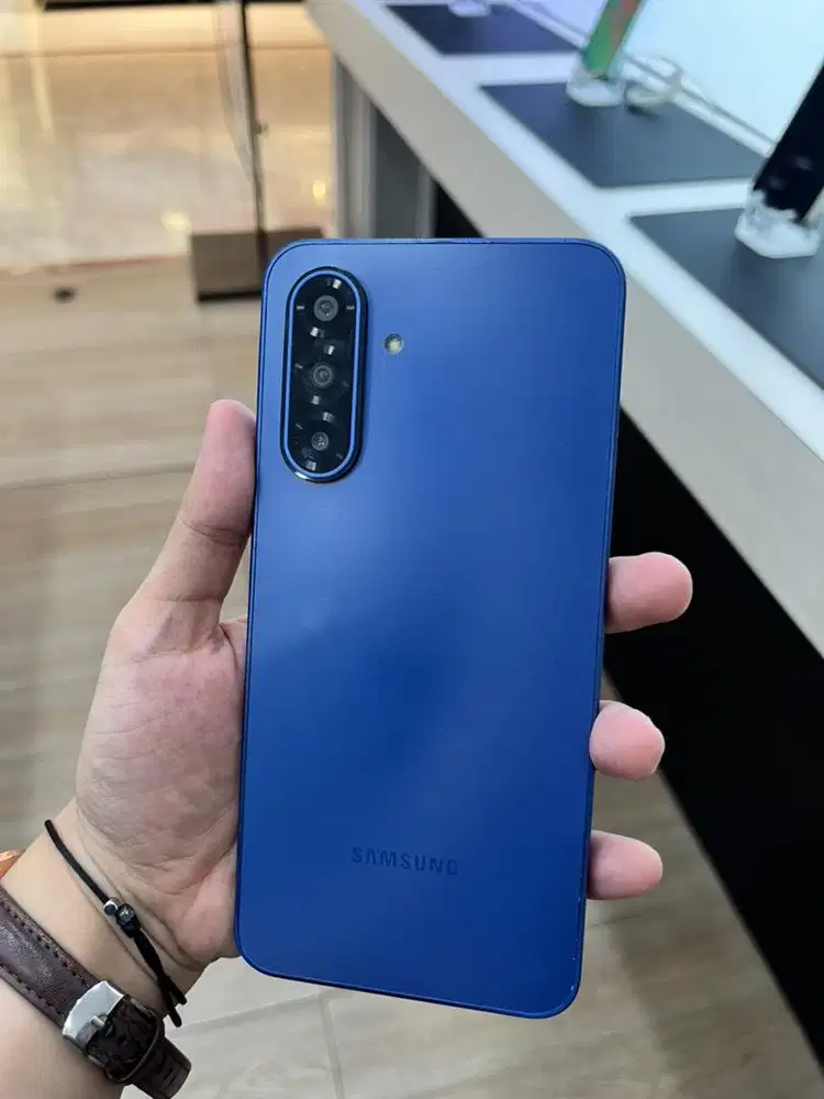 A17 5G Free Adapter 25W cicilan 0%