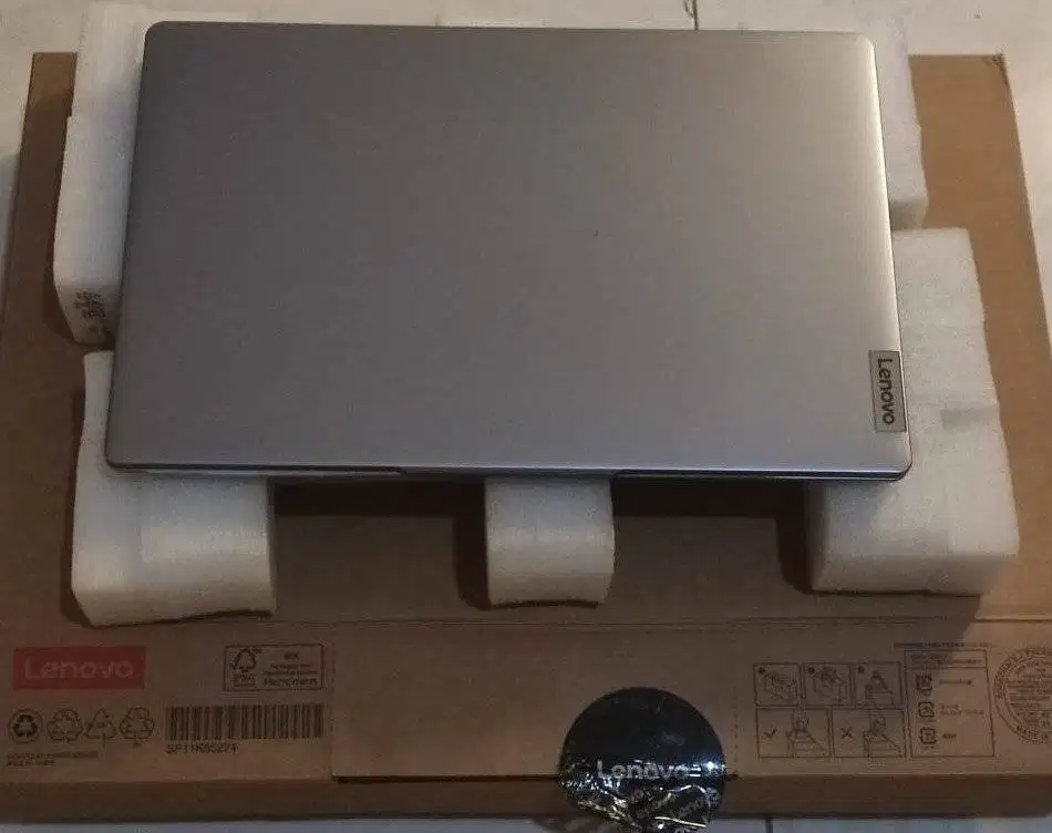 Lenovo IdeaPad Slim 3 Ryzen 3 7320U Laptop Notebook