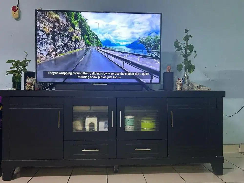 Dijual Lemari TV Bekas