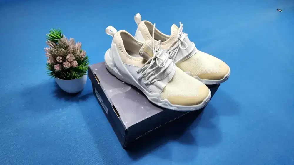 DIJUAL ORI SKECHERS DLT-A