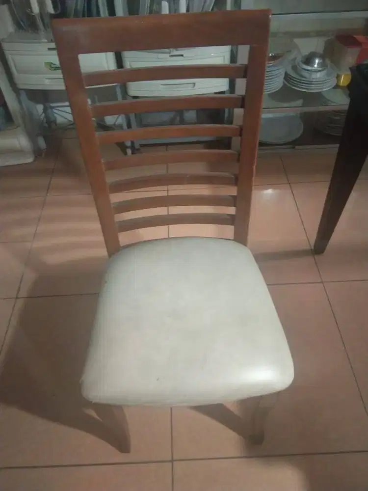 KURSI KAYU dengan sandaran