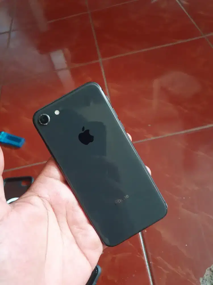 IPHONE 8 64GB TERMURAAAH