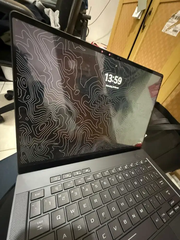 ROG Zephyrus G14 Ryzen 7 8845HS RTx 4050 16Gb/1TB