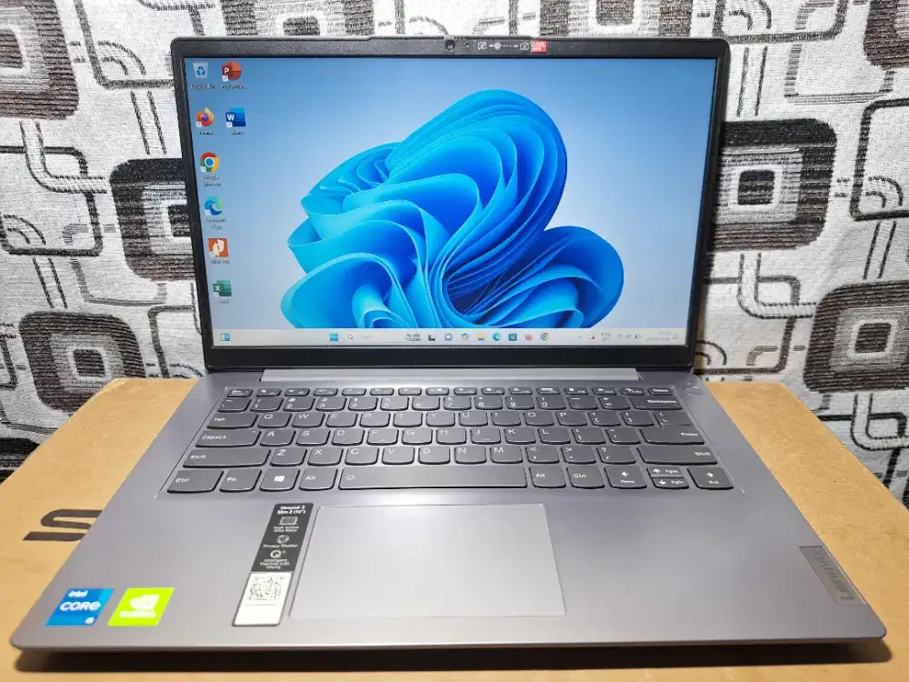Laptop Lenovo Core i5 gen 11 dual VGA Game Grafis Backlit keyboard
