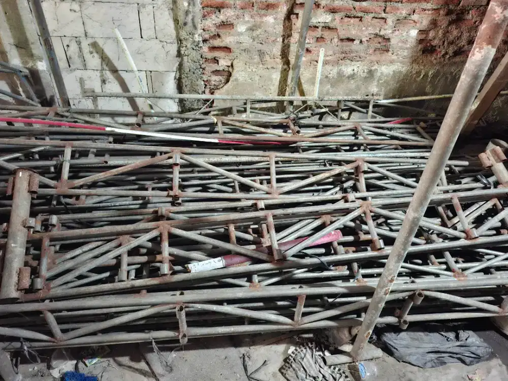 Jual Tenda / plampang / alat-alat pesta Lengkap, Borongan