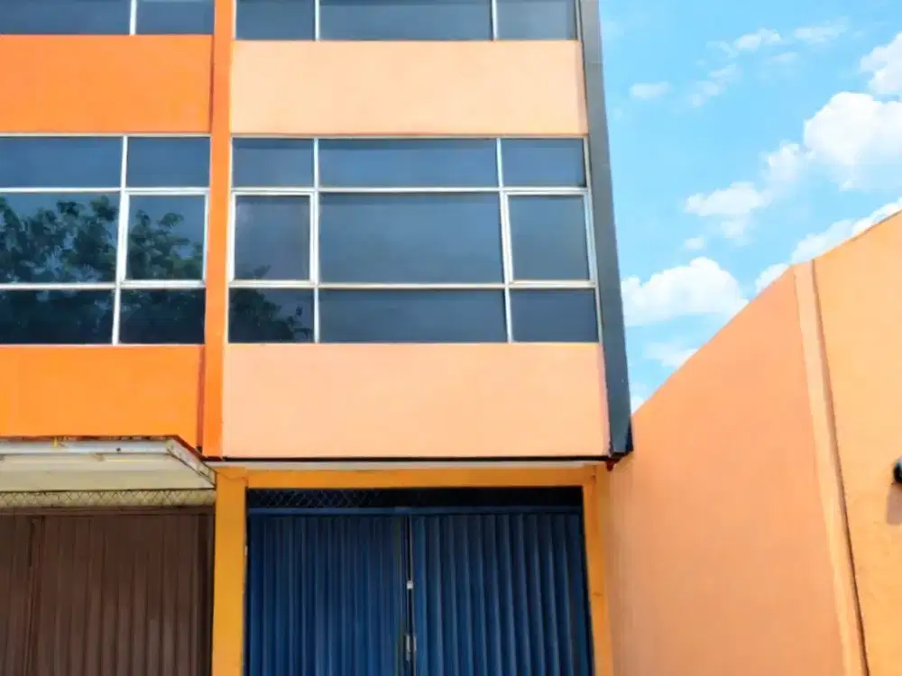 Sudah renovasi ulang, rapih, dan siap pakai, Ruko Percetakan Negara, Rawasari, 4,5x16,5m2.