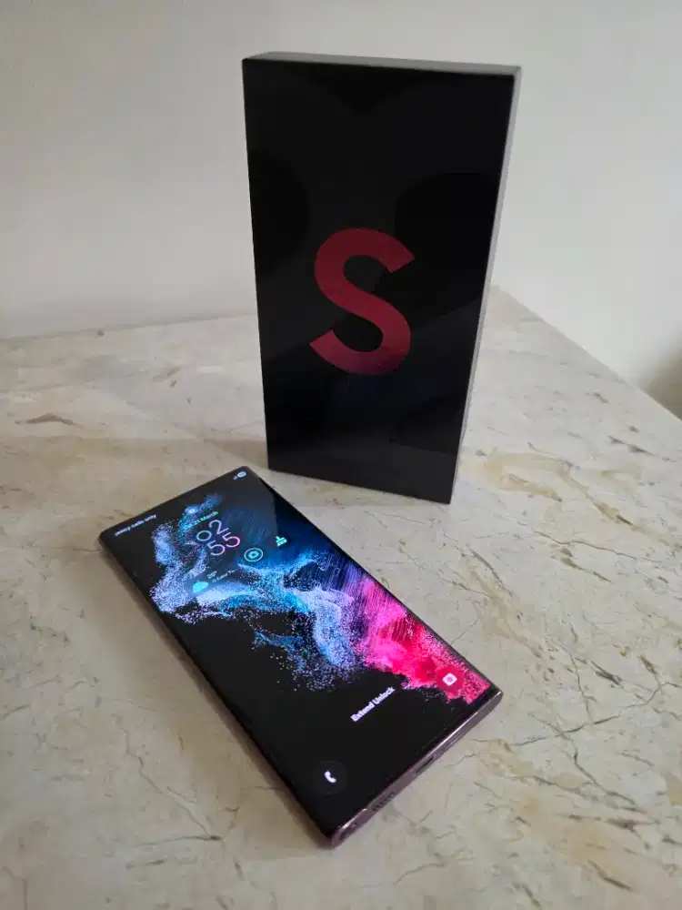 Samsung S22 ultra Burgundy 12/256GB bonus case