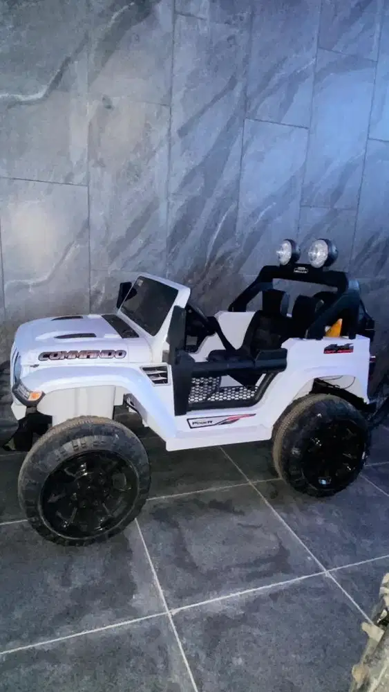 Jual mobil anak RC, menggunakan AKI