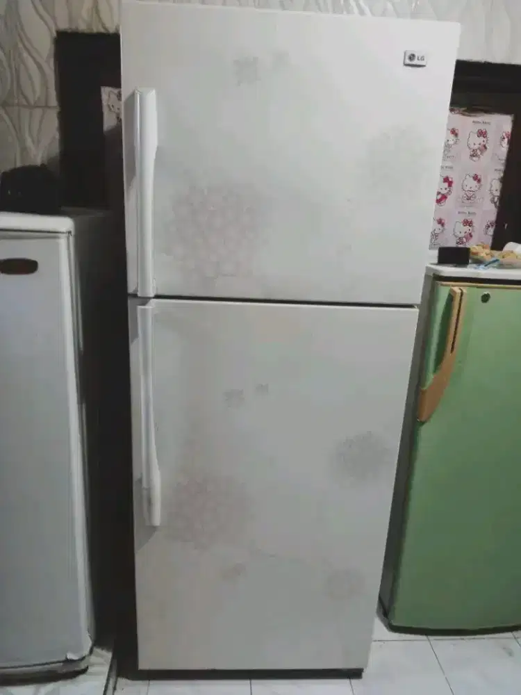 Kulkas super jumbo LG blm pernah servis