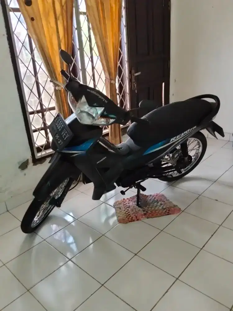 Jual motor bekas merk Honda Revo fit