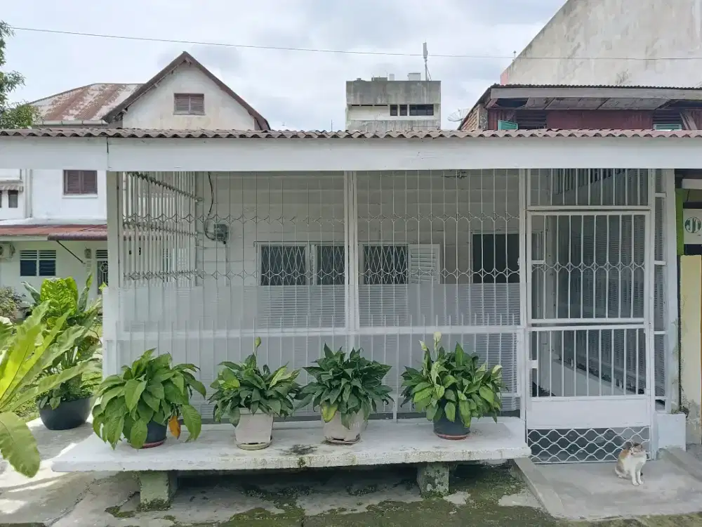 2KT - 1 KM RUMAH di SEWAKAN TENGAH KOTA SIANTAR