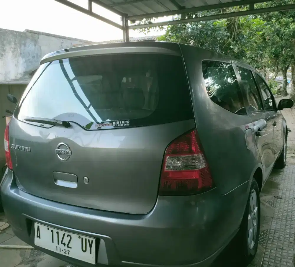 Livina sv tiga baris