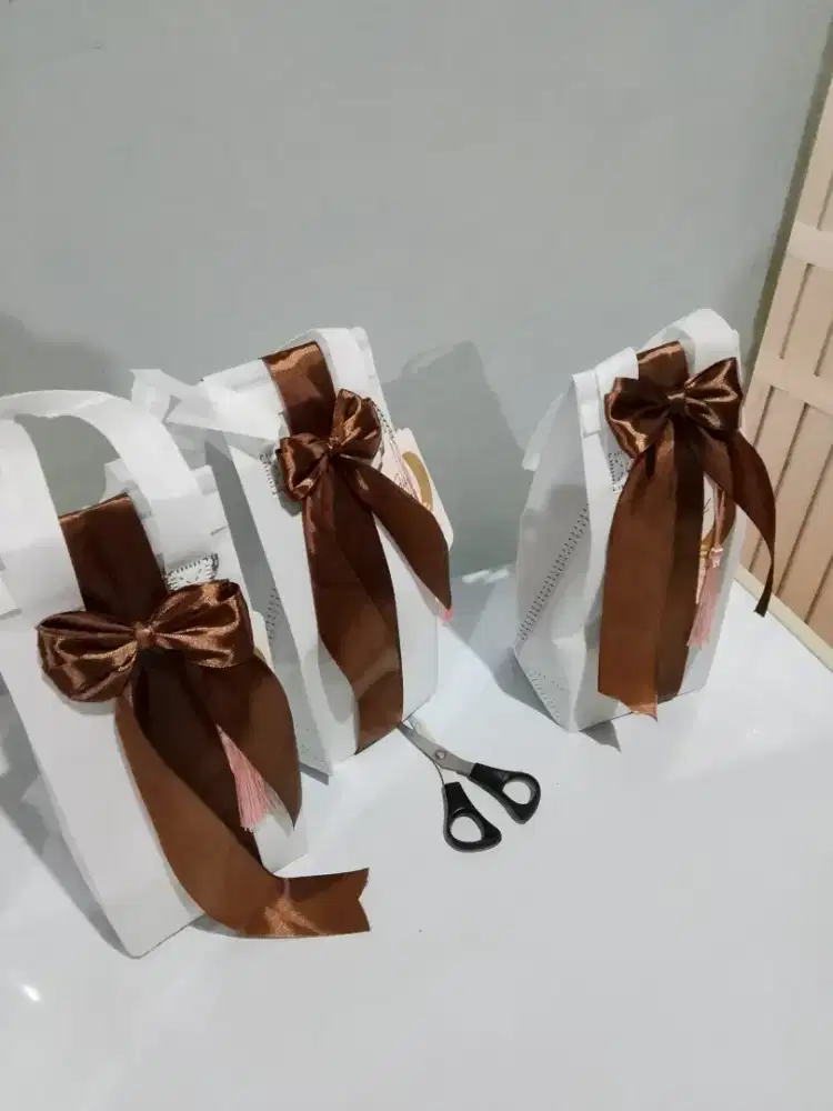 Dicari ART dan jaga anak pulang pergi