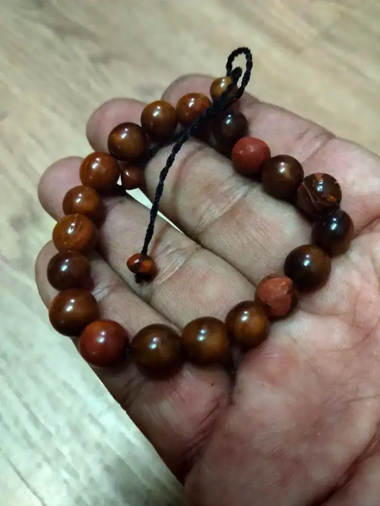 Gelang kayu koka