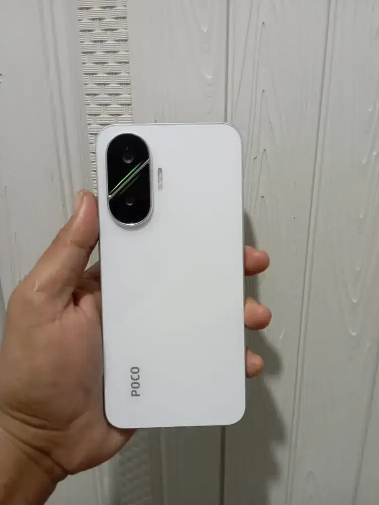 Jual nih hp bagus masih garansi like new Poco F7 12/512