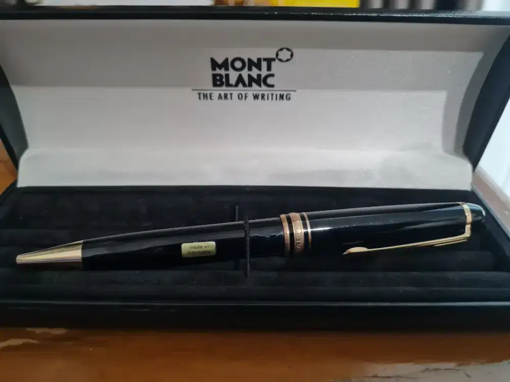 Ballpoint Montblanc Meisterstuck Classique