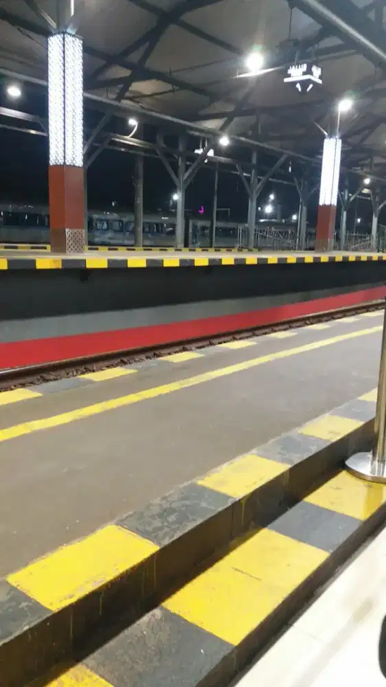 Siapa tau ada yang butuh Supir harian  dan mekanik