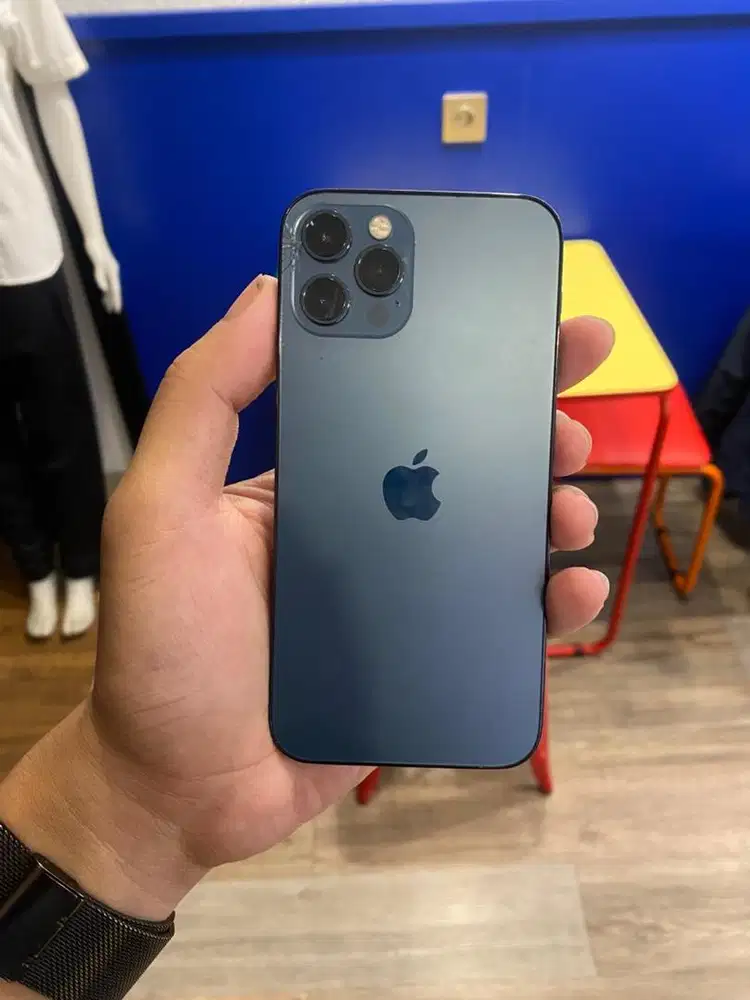 Dijual iPhone 12 Pro 128gb sinyal all operator