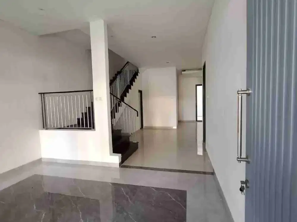 Dijual Rumah 2 Lantai Imperial Beach Pakuwon City