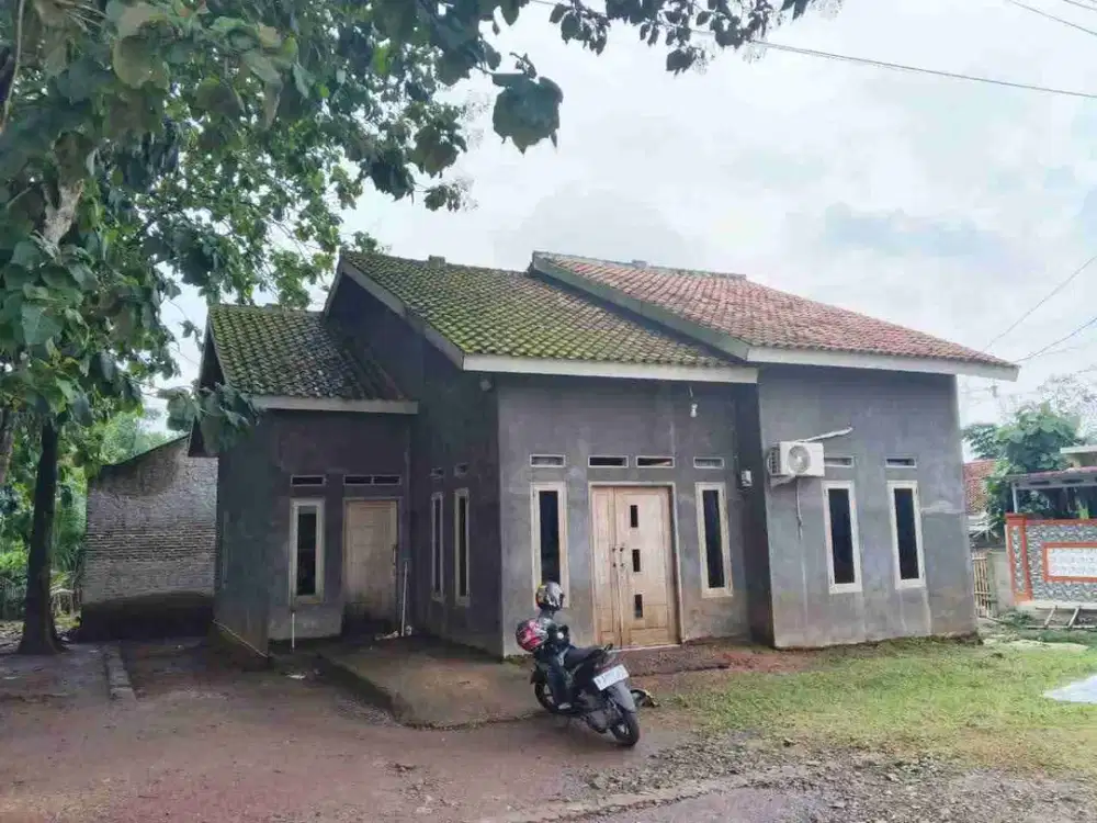 Rumah Kampung Hook 3 Kamar di Cipocok Jaya Kota Serang