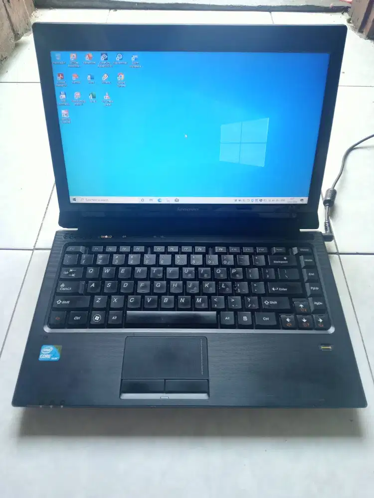 Lenovo B460 / Core i3 / 320Gb / 4Gb / Charger ORI / SOAK / SEHAT