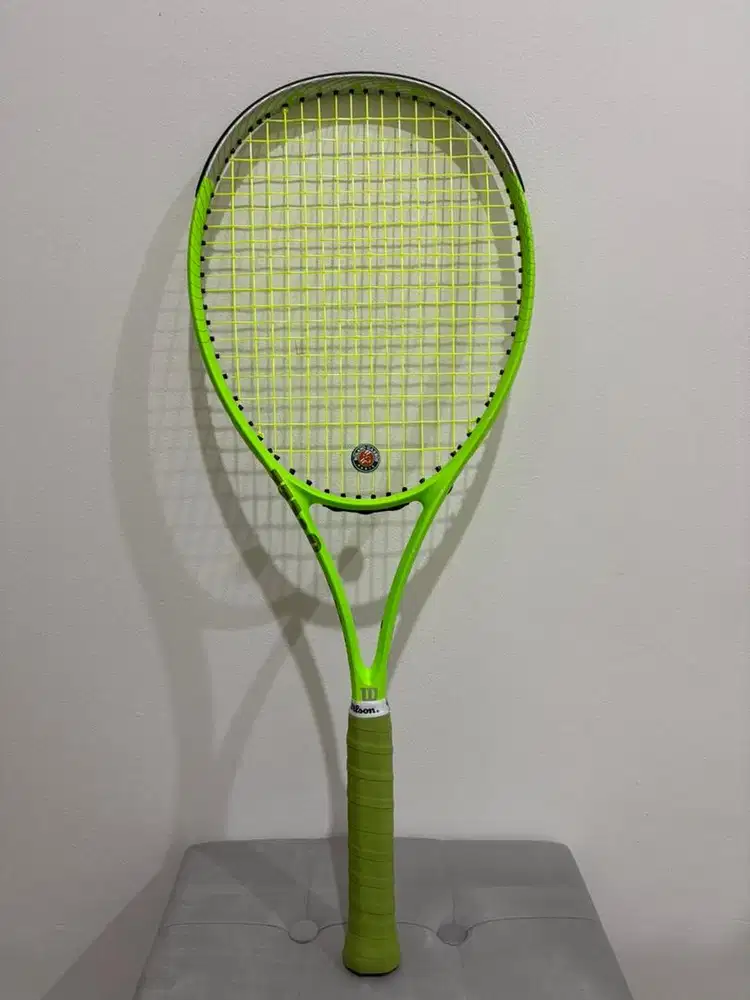 Raket Tenis Wilson Blade Feel RXT