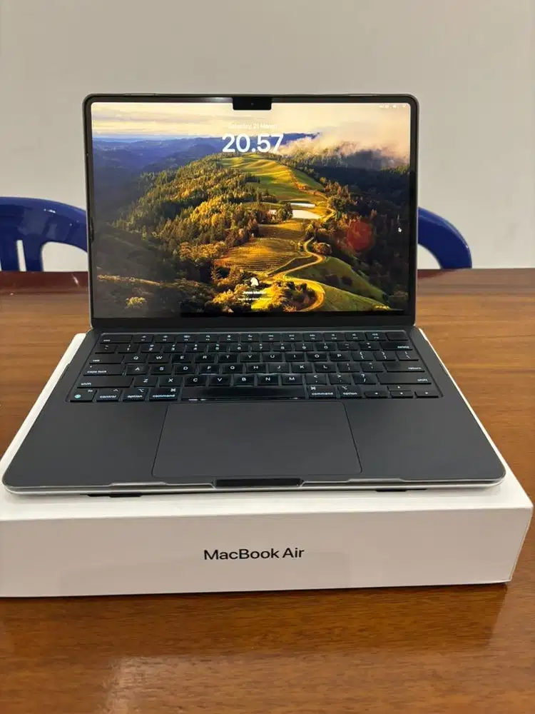 Macbook Air M2 13 inch, RAM 8Gb, SSD 256