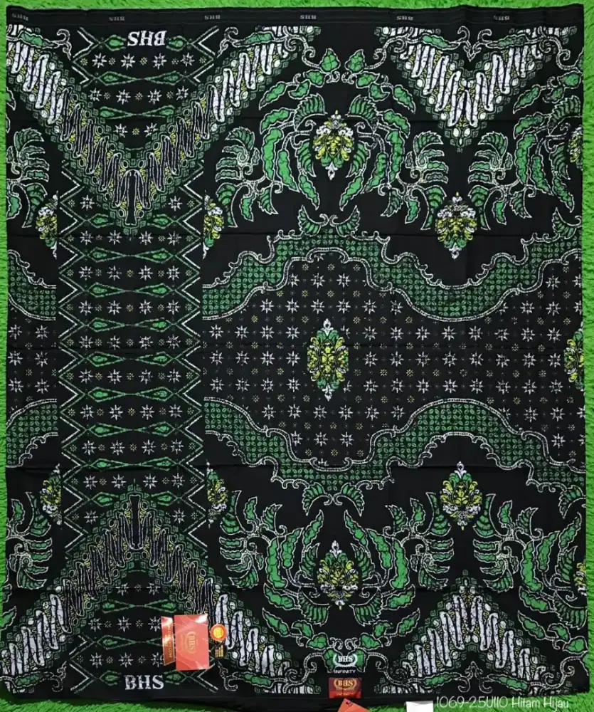 Sarung BHS Infinity V34 Gold Motif CBG BATIK