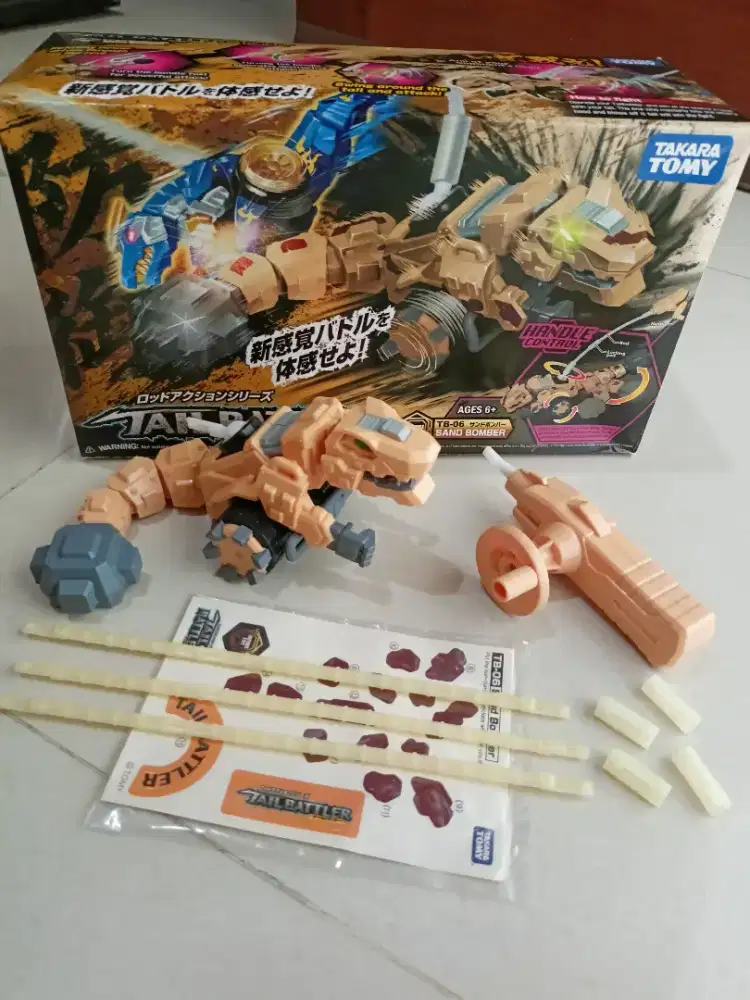 Mainan Anak Takara Tomy Tail Battler Mainan Adu Ekor Dino