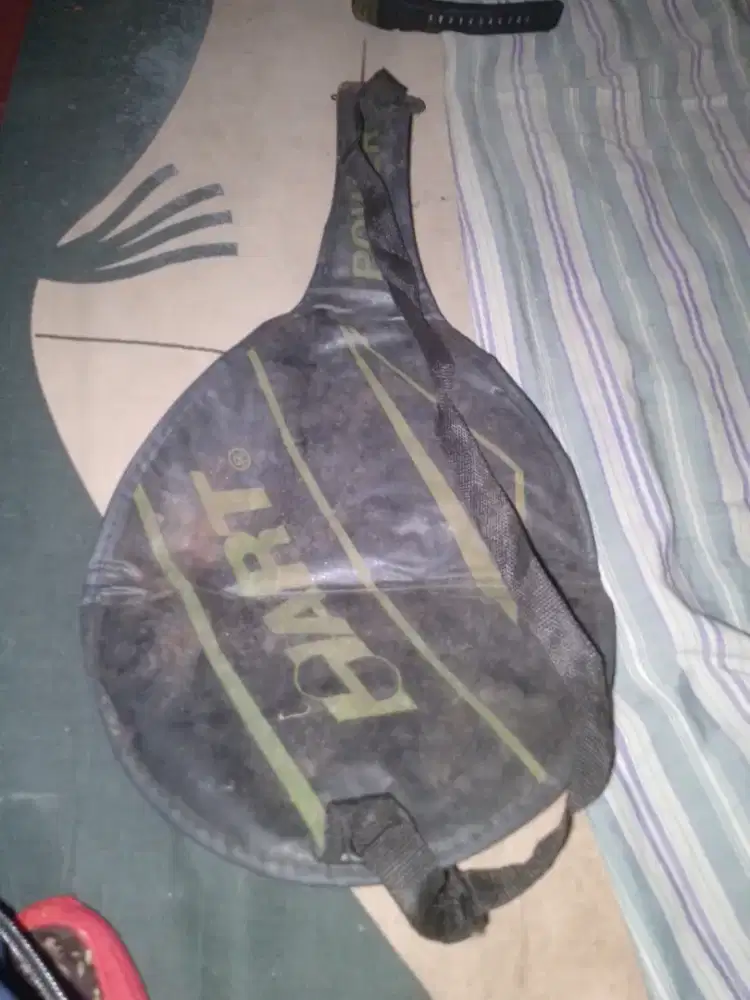 Di jual 1 bh sarung raket merek hart power 801