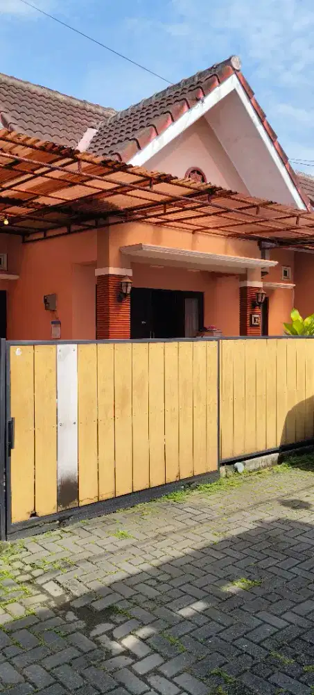 Jual cepat rumah SHM siap pakai