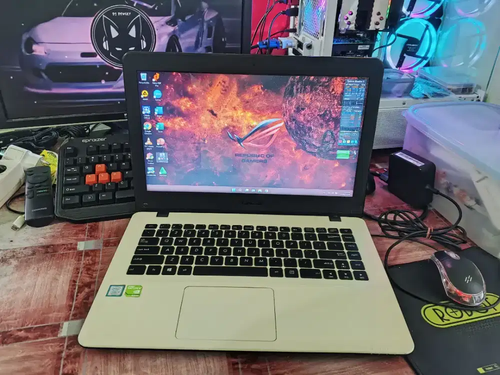 Jual laptop Asus X442URR i5 gen8 4/128 dual VGA Nvidia 930m
