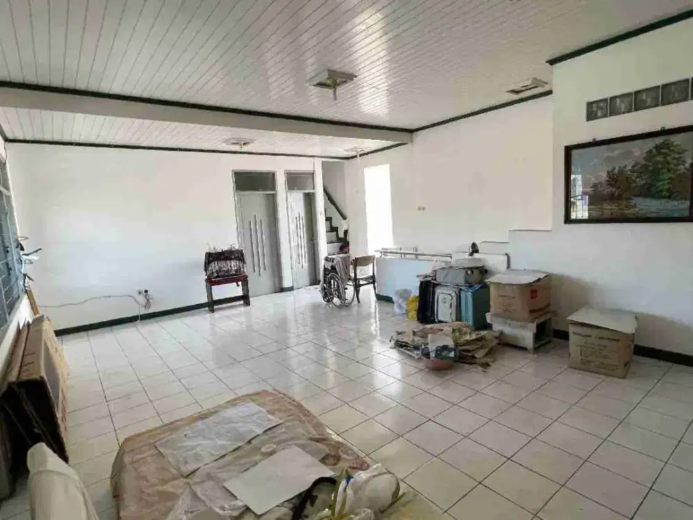 Dijual Rumah Terawat 2 lt Lokasi Strategis di sayap Pajajaran Bandung
