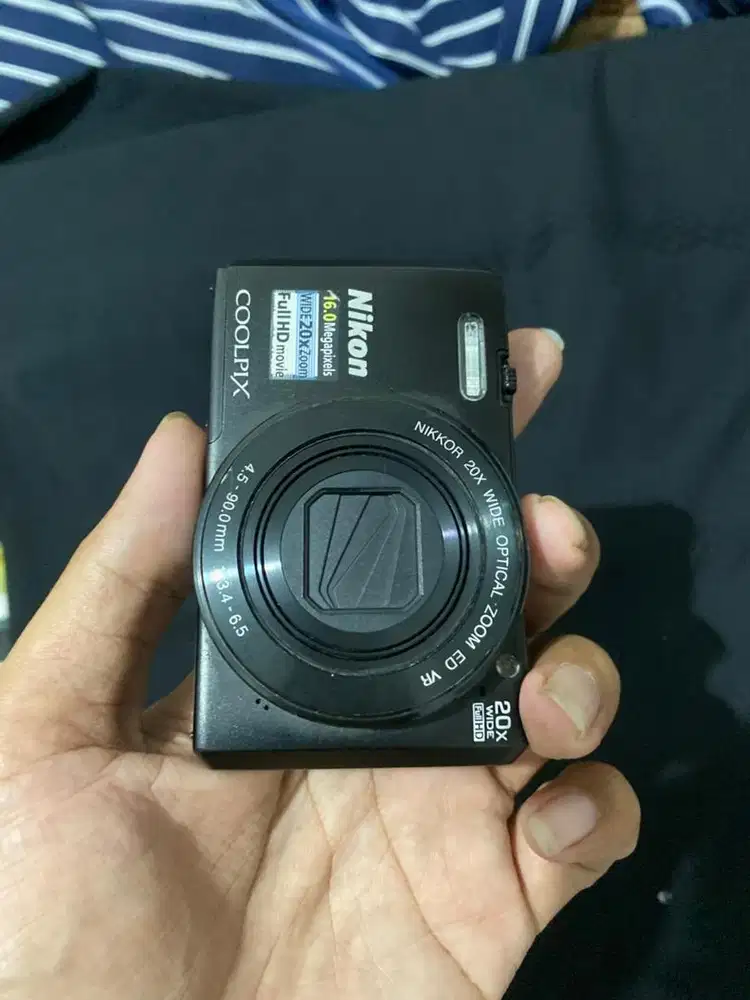 Juak kamera Nikon Coolpix S7000