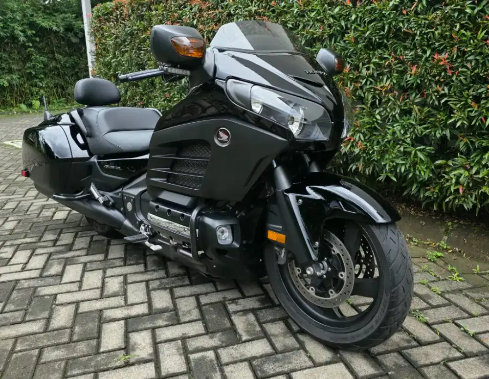 Honda F6B Deluxe 2013 - Like New Condition
