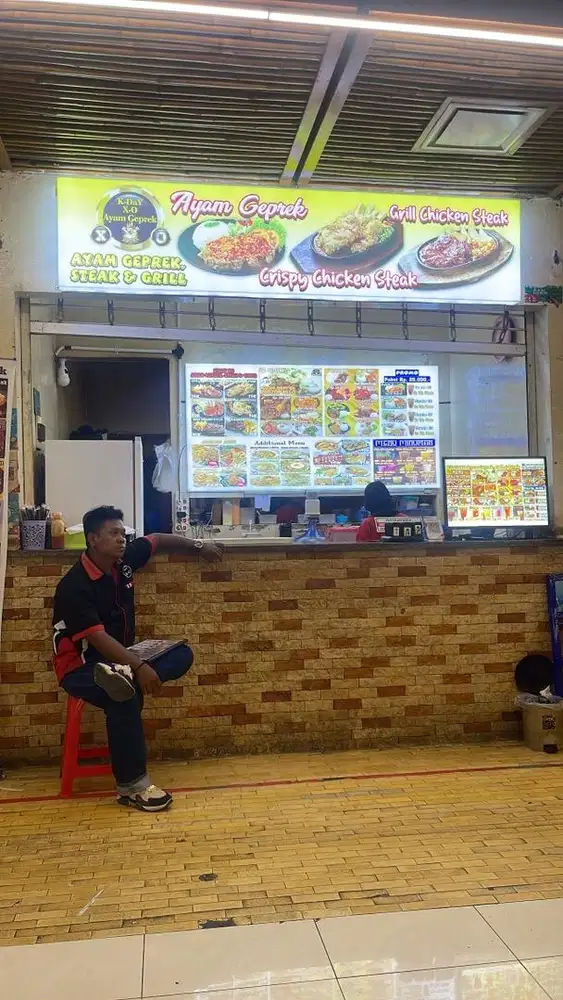 Lowongan Kerja Bagian Masak dan Kasir