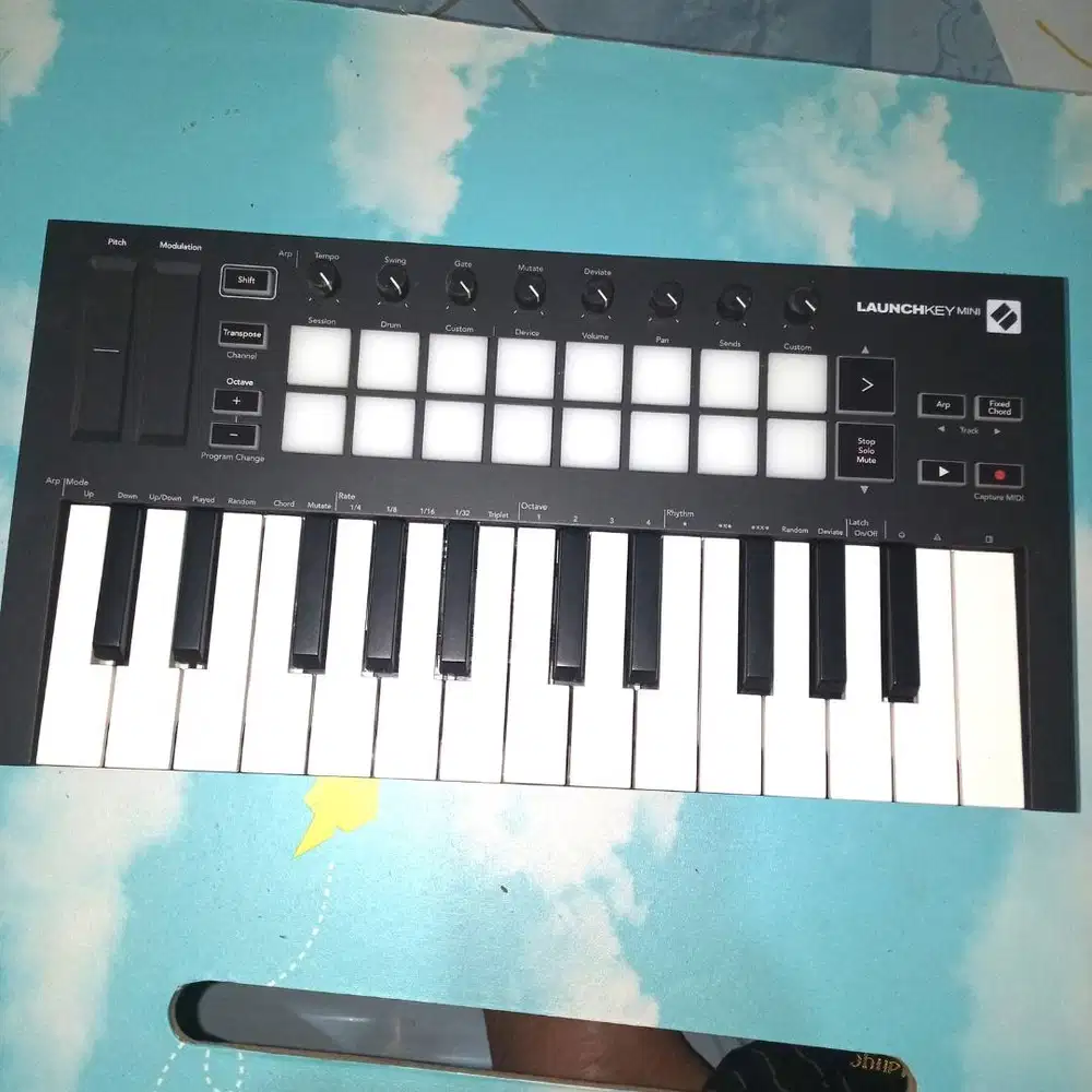 Novation Launchkey Mini MK3 25 Keys Portable USB MIDI Controller