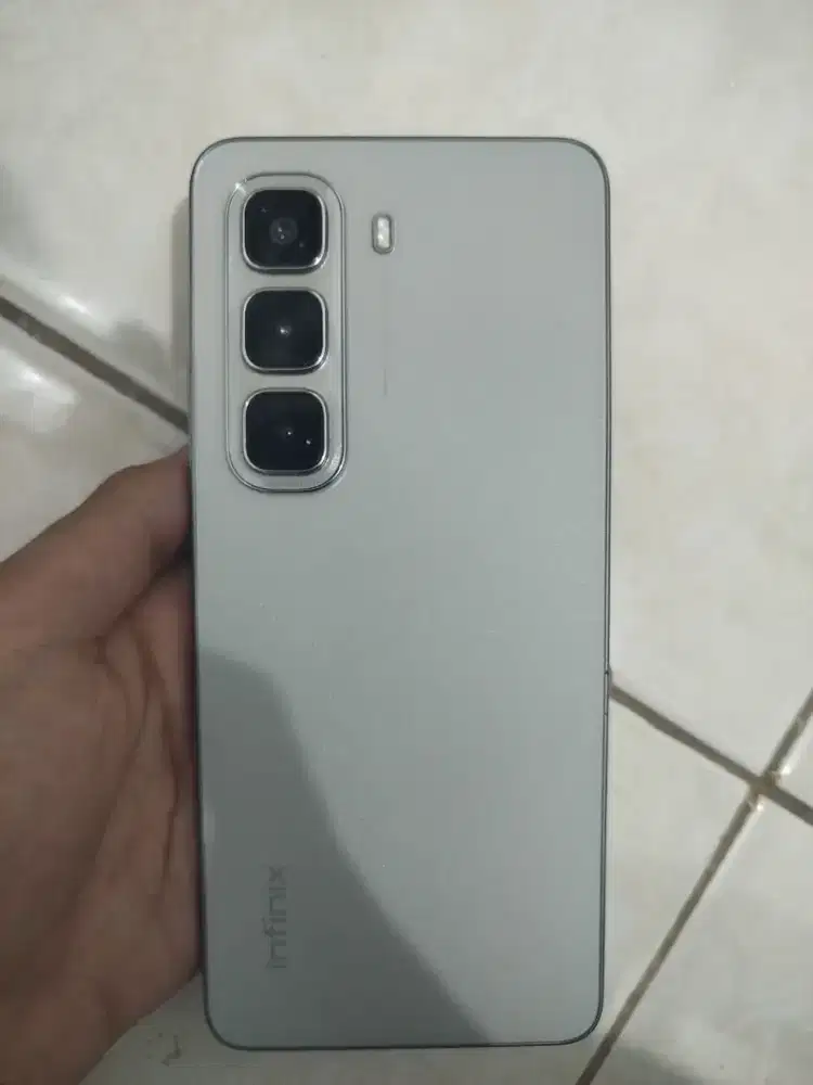 infinix hot 50 6+4/256gb hp carger