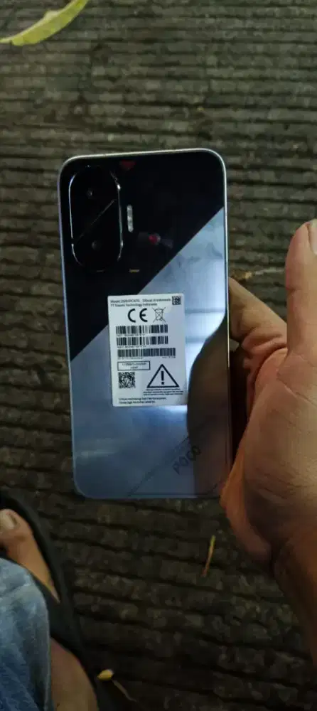 Poco f7 ram 12+6/512