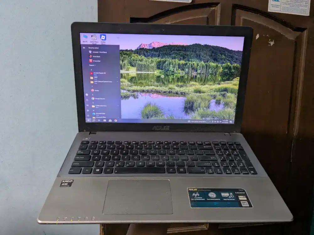 Laptop Asus X550DP AMD A10 Quadcore Dual VGA Ram 8 Normalan